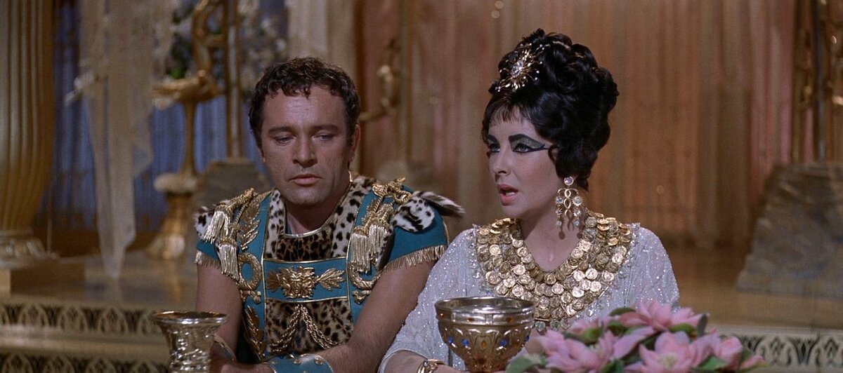 Кадр из фильма "Клеопатра" взят для иллюстрации из Яндекс Картинки. 