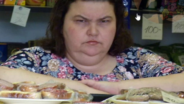 Типичная встреча в магазине с продавцом