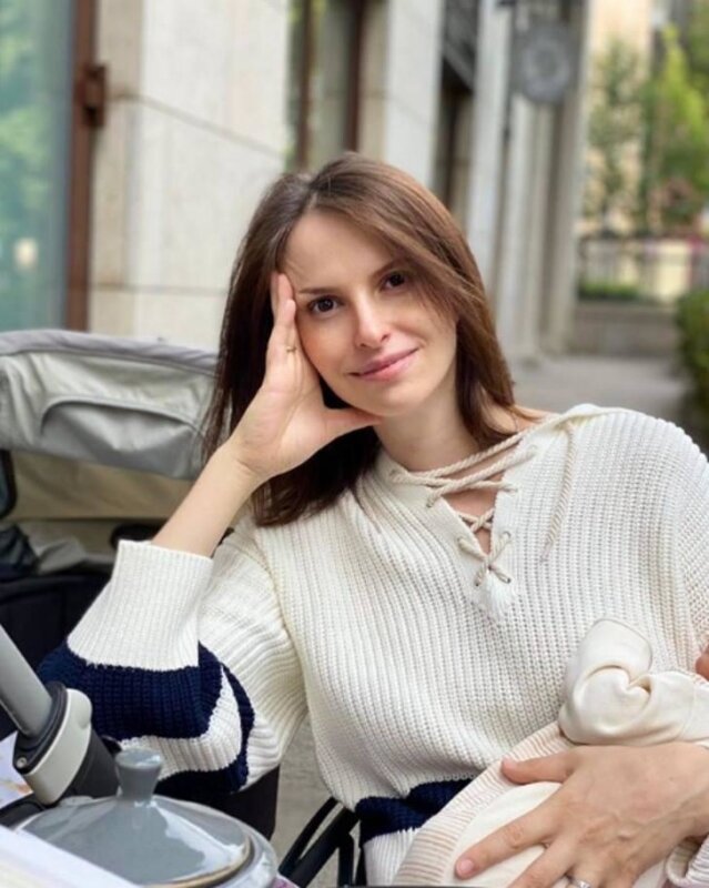 Анна матисон фото сейчас Наша мамочка... Моя Анечка!": как сейчас выглядит 38-летняя красавица-жена Безру