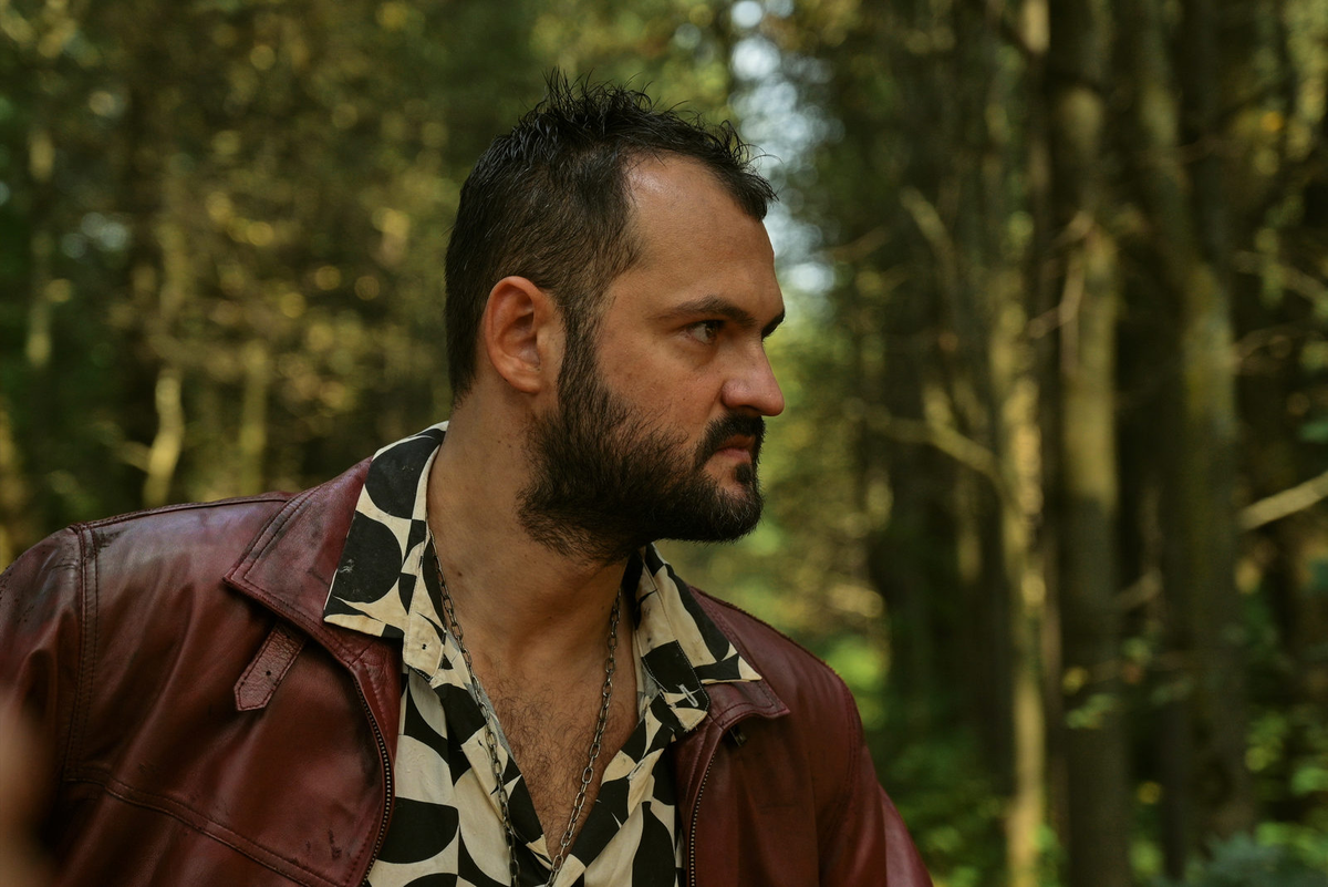 Почему 2 холма. Светлана камынина два холма. Два холма (2022, сериал, 1 сезон). Два холма сериал парк галицкого. Почему 2 холма.