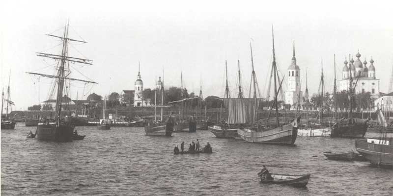 © public domain (Вид на Архангельск с Северной Двины, 1900 год)