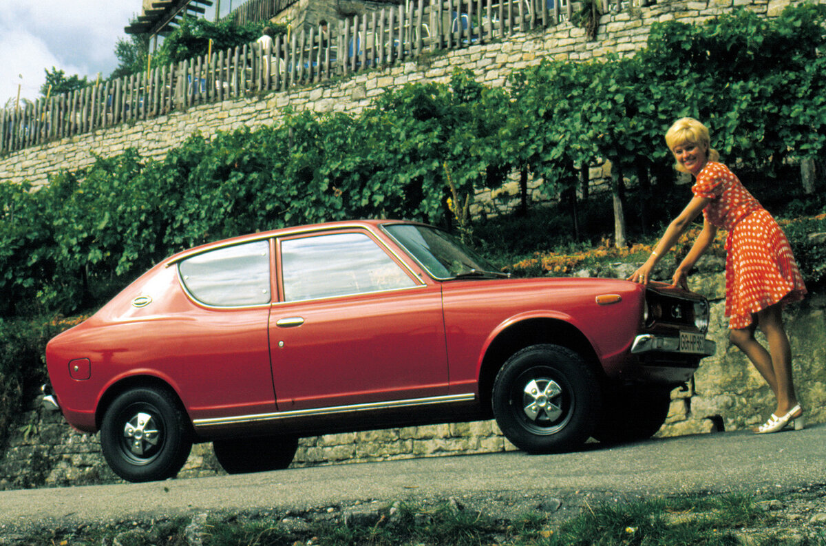 Машина Datsun 100a