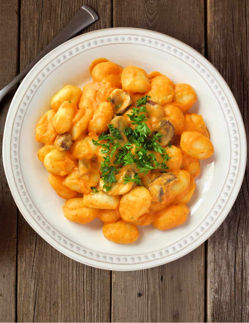 НЬОККИ ИЗ ТЫКВЫ С ТЫКВЕННЫМ СОУСОМ И ГРИБАМИ