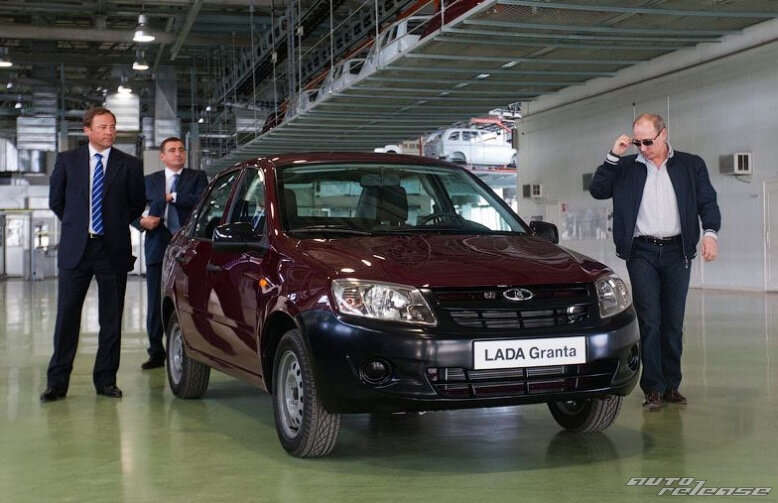 А че бампера не покрасили?