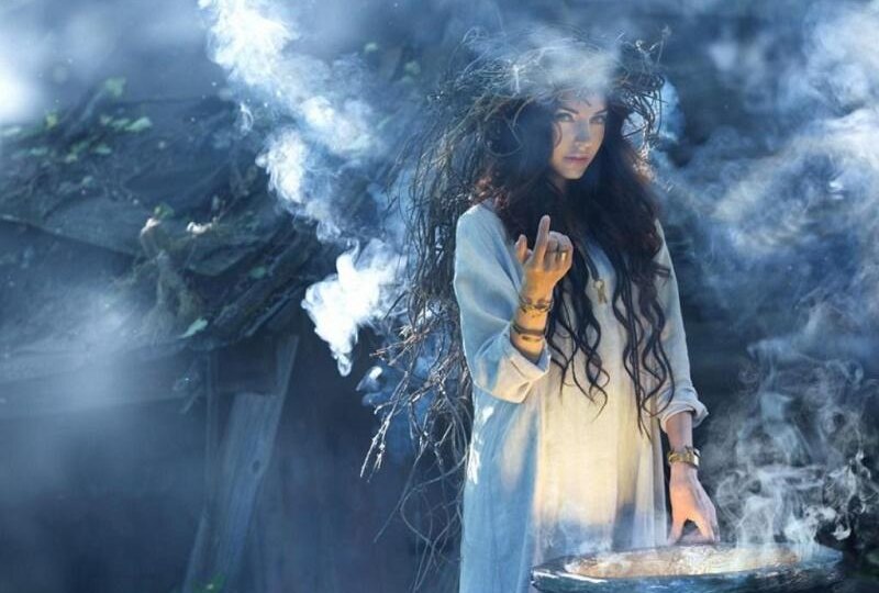 БЫТЬ ВЕДЬМОЙ