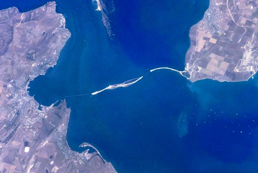 Крымский мост из космоса