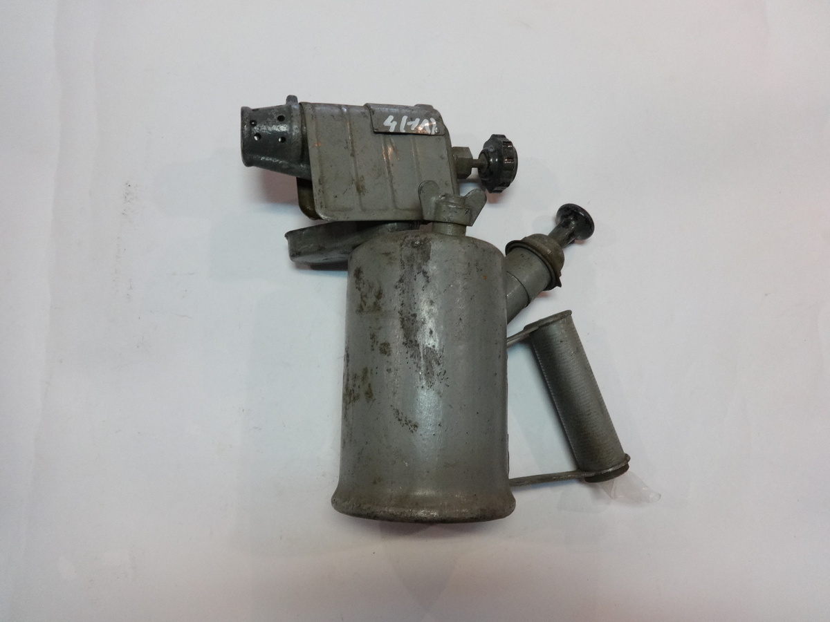 Паяльная лампа с чугунным соплом "Юрьев польского завода". "Промсвязь Емкость   