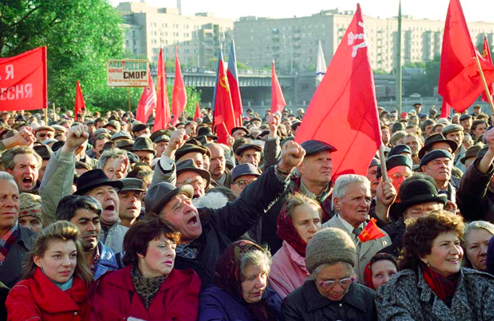Митинг оппозиции у Белого дома, 20 сентября 1993 года. Фото: Борис Кавашкин/ИТАР-ТАСС