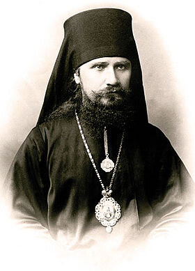 Епископ Никодим (Кротков), управляющий Киевской кафедрой, совершил чин миропомазания Скоропадского на гетманство. (Источник фото Википедия)