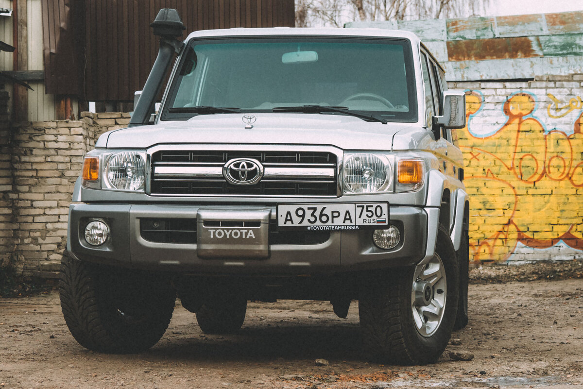 Крузер 76. Land Cruiser 76. Toyota Land Cruiser 70 старый. Land Cruiser 76 Series. Лэнд Крузер 76 трехдверный.