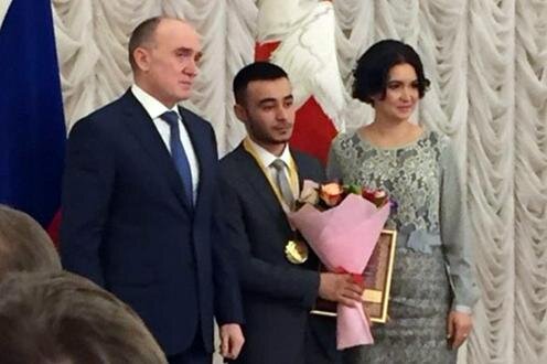  Награждение Оламафруза Абдуллаева. Фото с сайта Mfa.uz