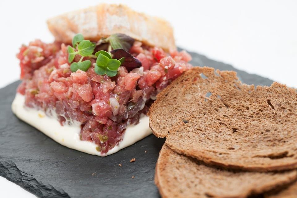 говядина сыр рецепт. говядина сыр рецепт. свинина запеченная "по-купечески". сырный соус к мясу. говядина сыр рецепт.