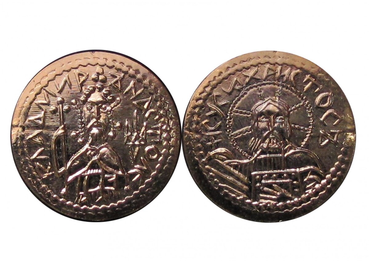 Примерно так выглядит золотник (златник) Владимира Святославича (ныне почти неизвестного ЕГЭоидам)