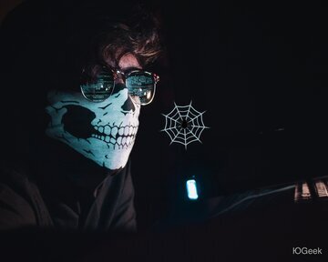 @DeepWeb_lT 