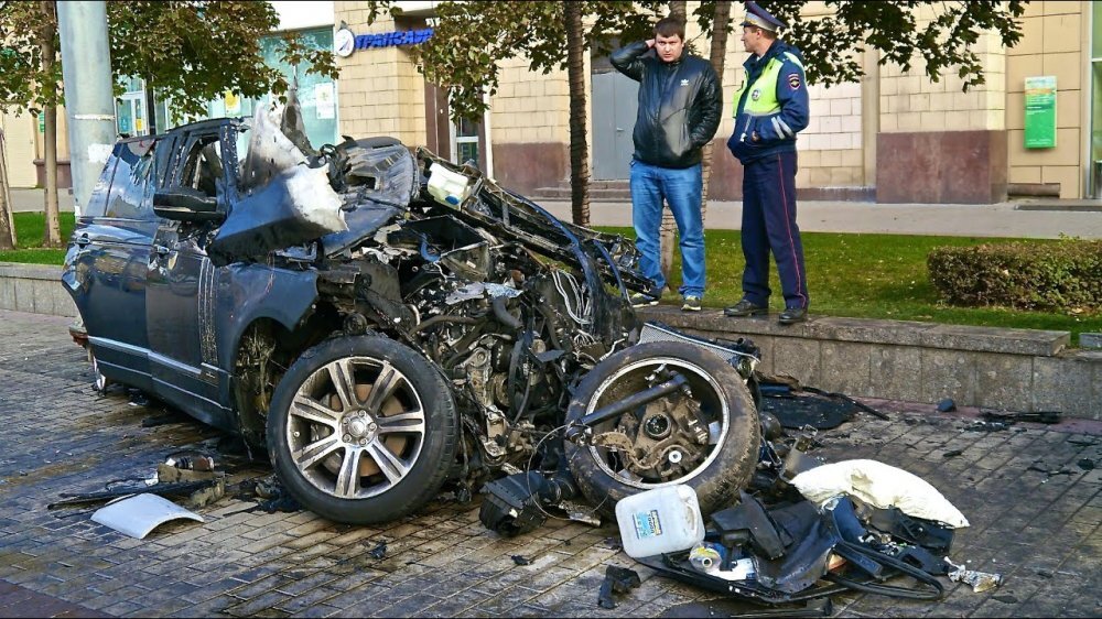 Последствия аварии на Кутузовском проспекте. Фото: https://i.ytimg.com  