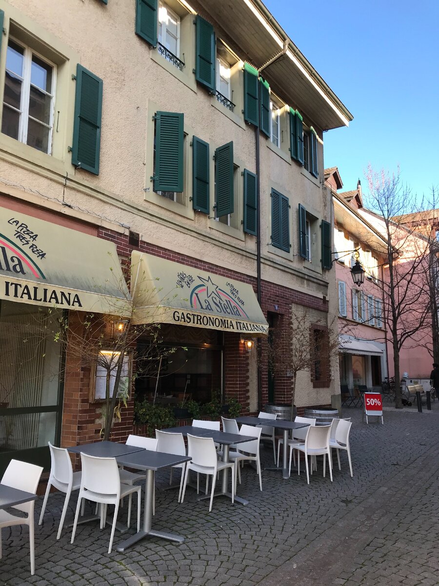 Pully, Rue Grand