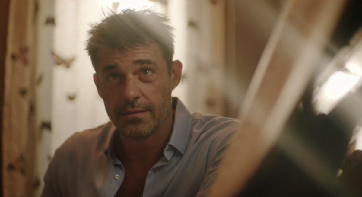 Скриншот из сериала.