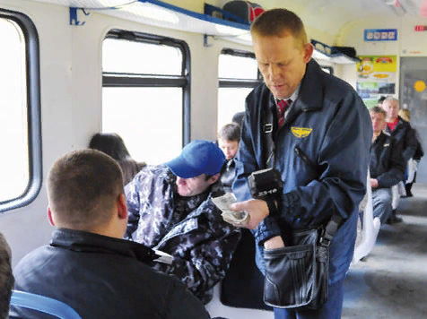 Ревизор ржд. Проводник поезда. Ревизоры поездов. Профессия начальник поезда. Безбилетники в электричках.