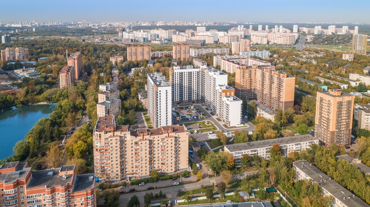 ЖК "ВЛЮБЕРЦЫ" в самой зеленой части города Люберцы. Рядом с парком и прудами, В 10 минутах пешком до метро. Детский сад в 200 м. Все рядом, все под рукой!