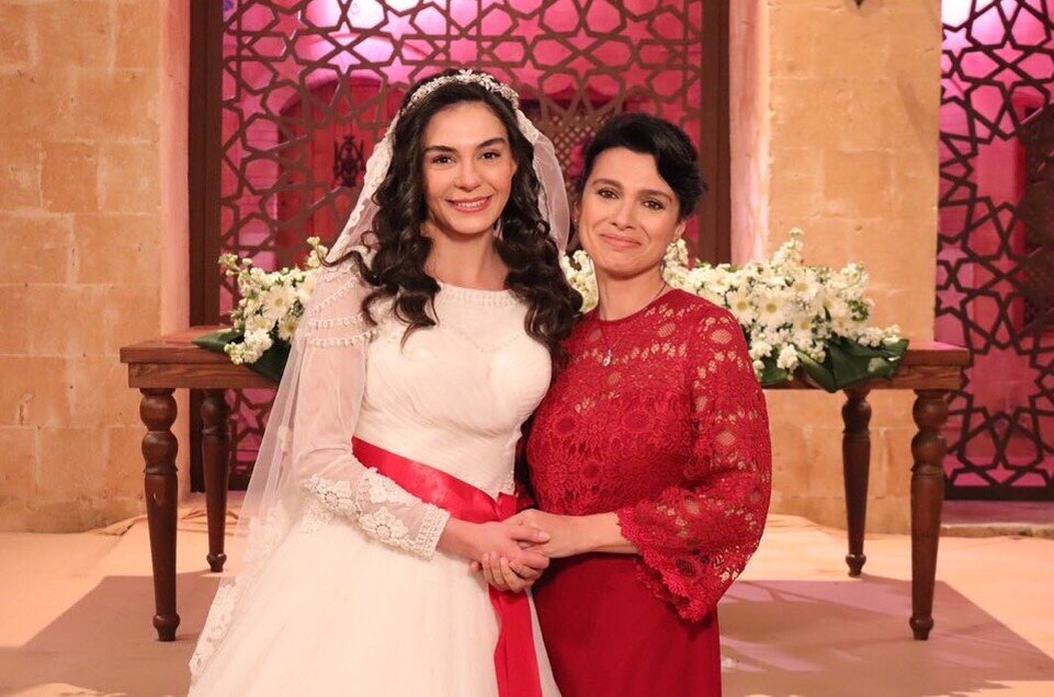 Рейян со своей мамой.