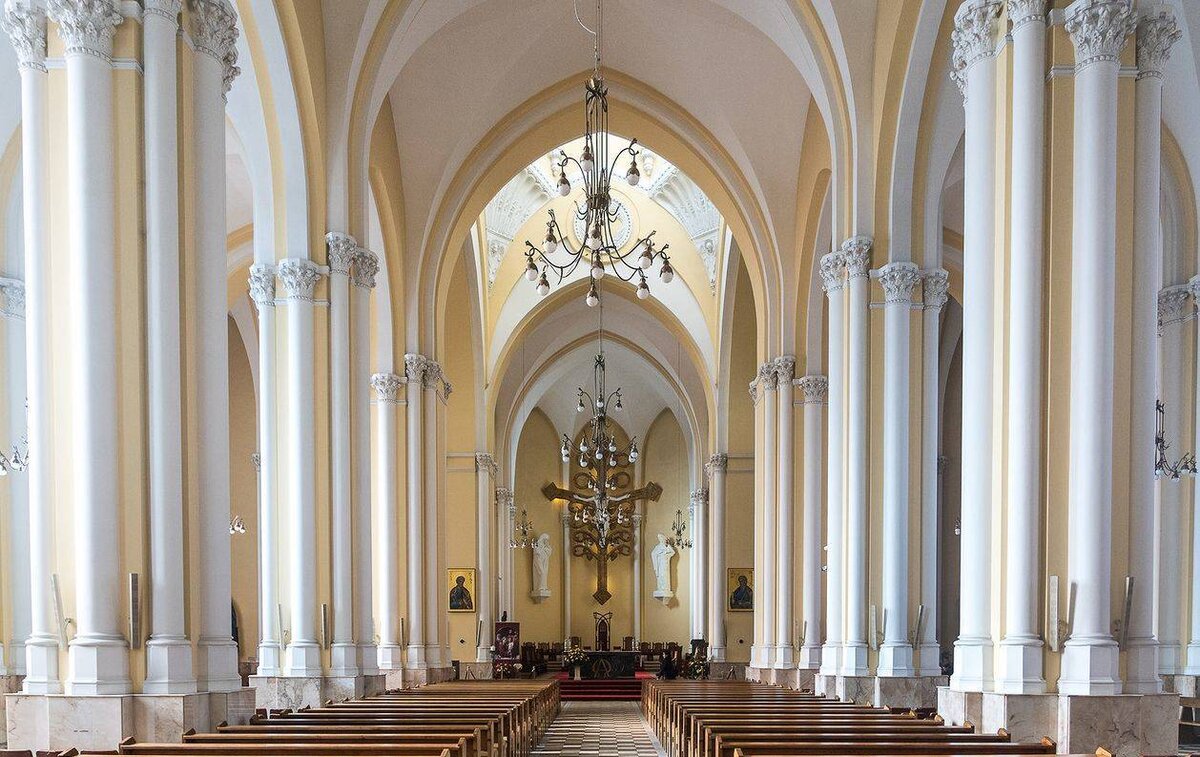 кафедральный католический собор на малой грузинской
