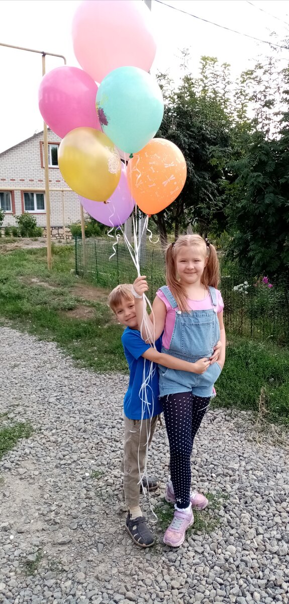 Олечка с Ванюшкой 