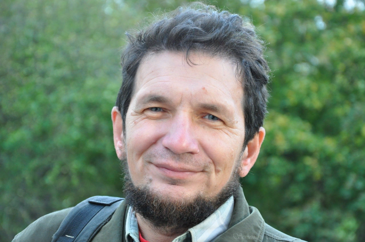 "Мы, как цивилизация еще не состоялись. Когда научимся жить в мире, дружить и любить, тогда и на контакт с нами пойдут. А пока, как натуралисты, высокоразвитые внеземные цивилизации будут за нами наблюдать со стороны и писать работы на тему «Психология диких землян»  (с) 