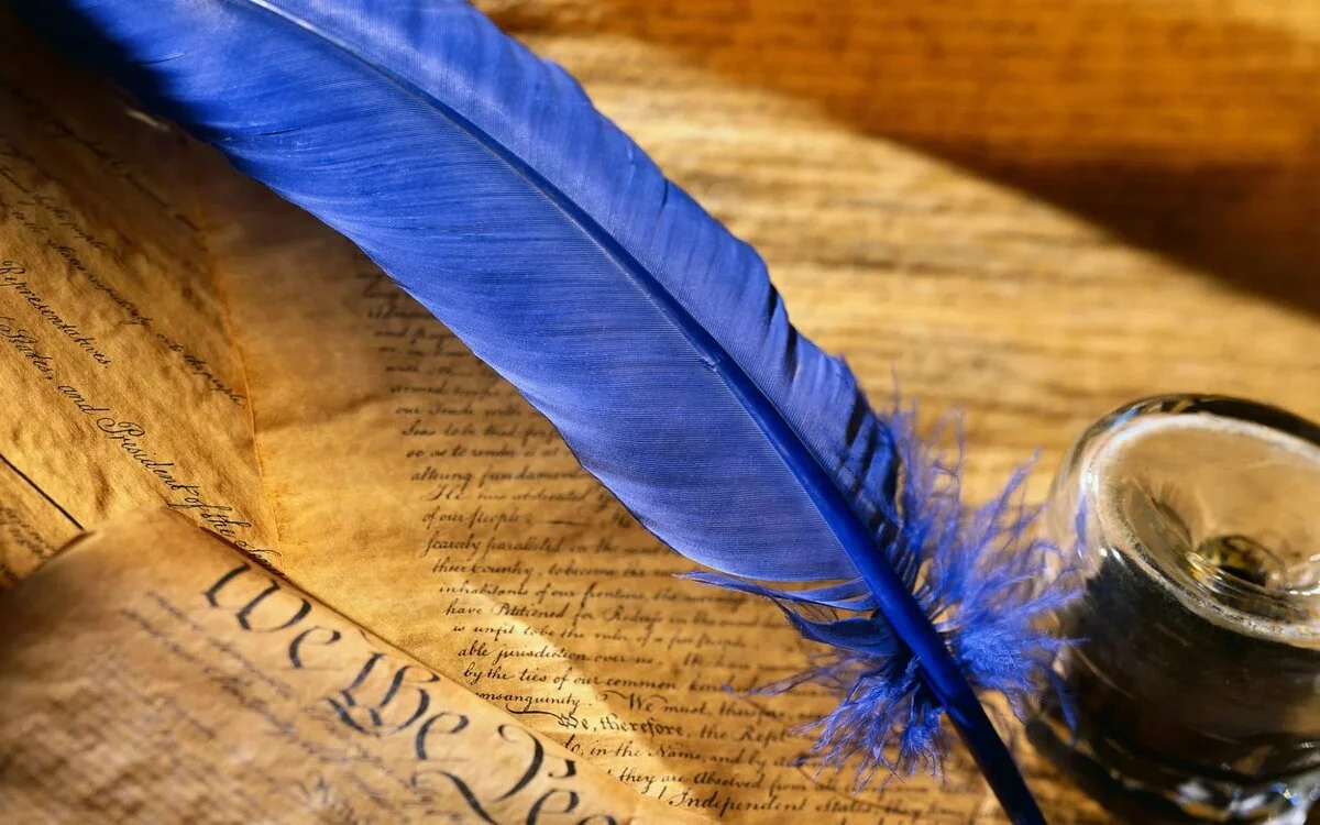 Источник картинки https://stihiru.pro/wp-content/uploads/2020/08/s1200-9.jpg