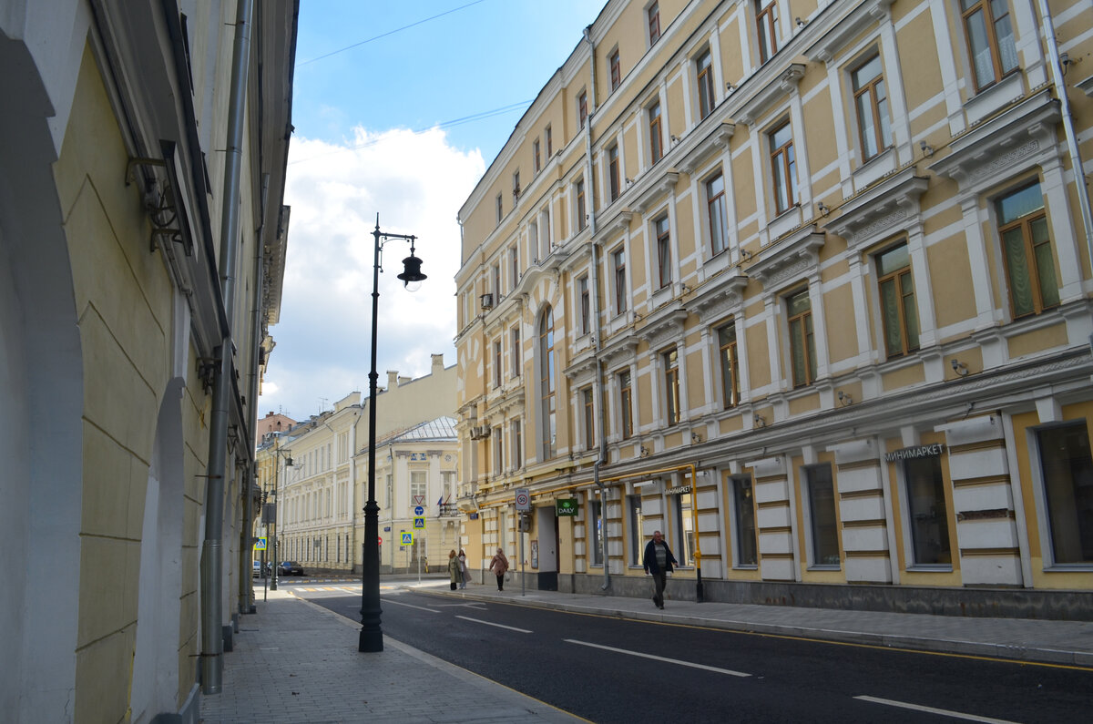 Булгаковская Москва. Никаких Патриарших. Дом Профессора Преображенского. |  