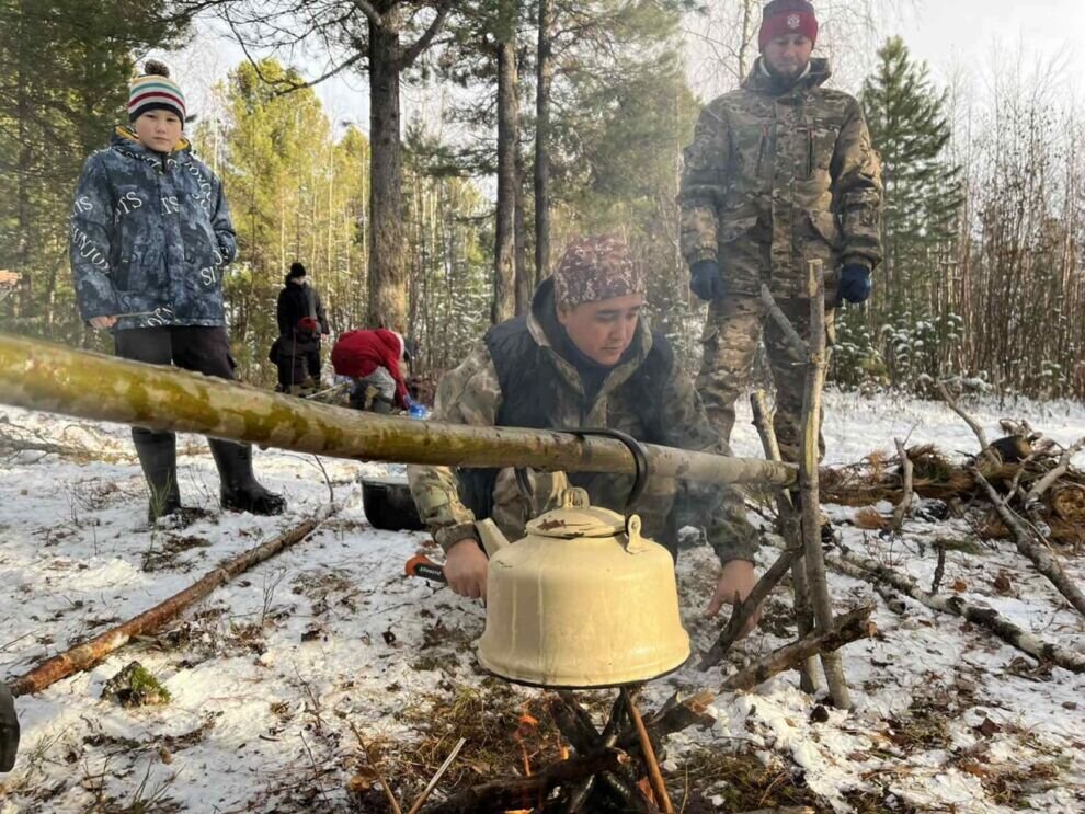    В Шурышкарском районе для воспитанников спортивной школы провели занятие в лесу