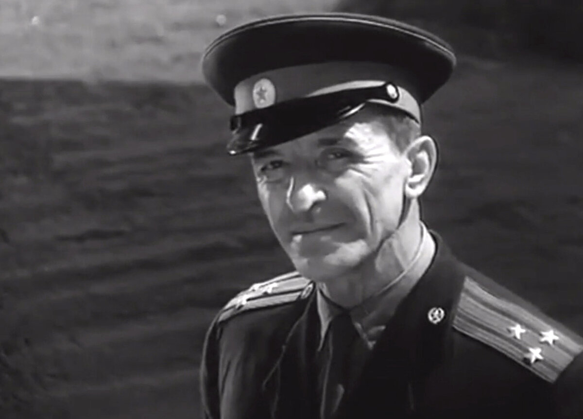 Кадр из кинофильма "Выстрел в тумане", 1963 г., режиссеры Анатолий Бобровский, Александр Серый, сценаристы Владимир Алексеев, Михаил Маклярский, композитор Александр Флярковский (скриншот)