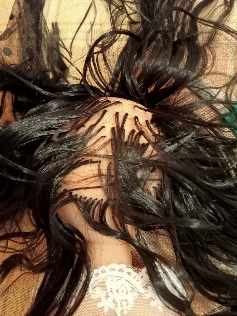 Ну, как тут не добавить кукле волос! Фото автора