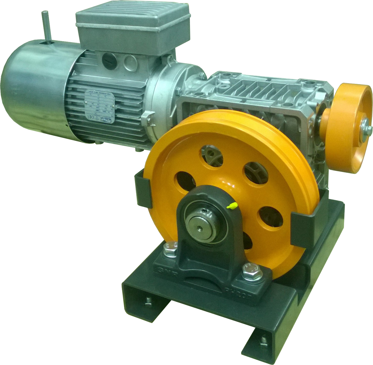 Лебедка на жесткой раме крепления