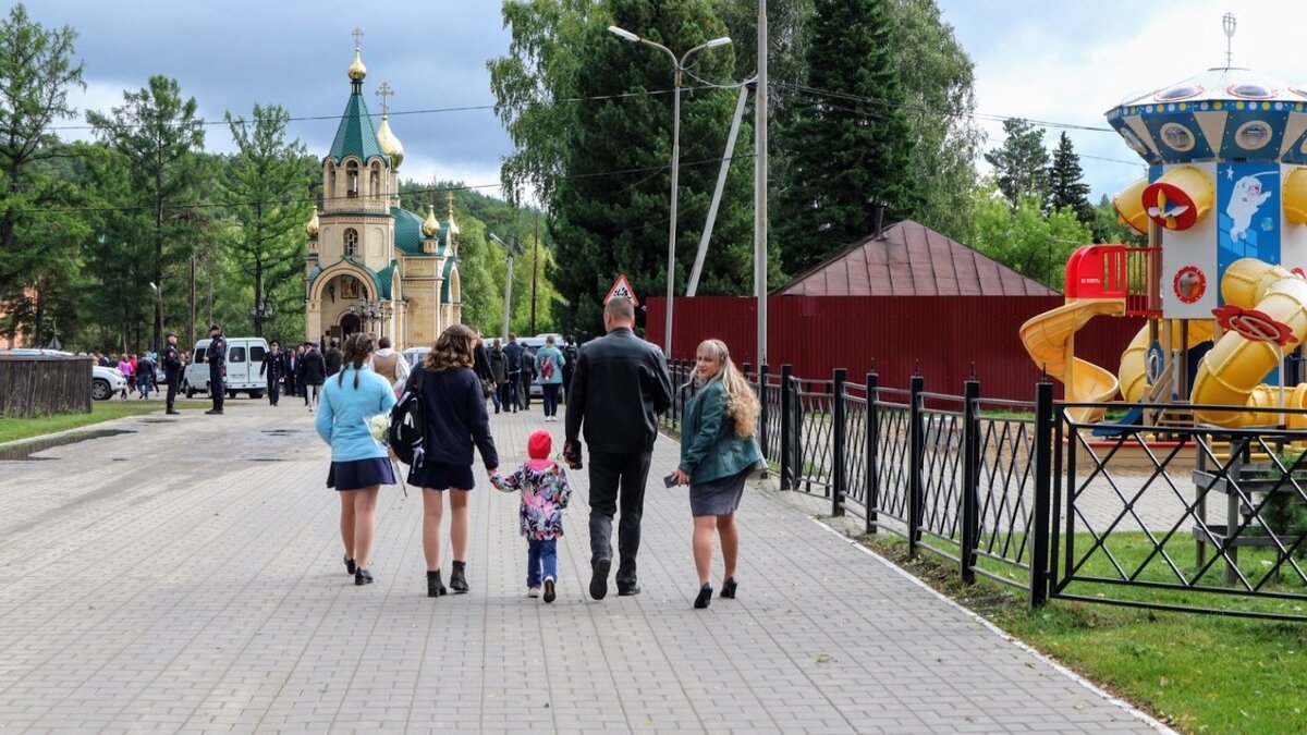     Супруги Иршат и Чулпан Ханифовы получили от президента страны Владимира Путина медалью ордена «Родительская слава». Пара родом из Татарстана. Такой документ появился на официальном портале правовой информации.