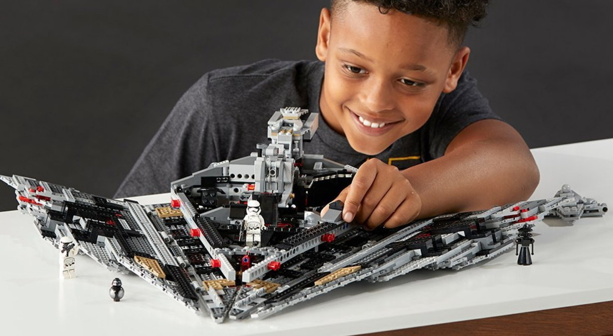 16 LEGO 2018
