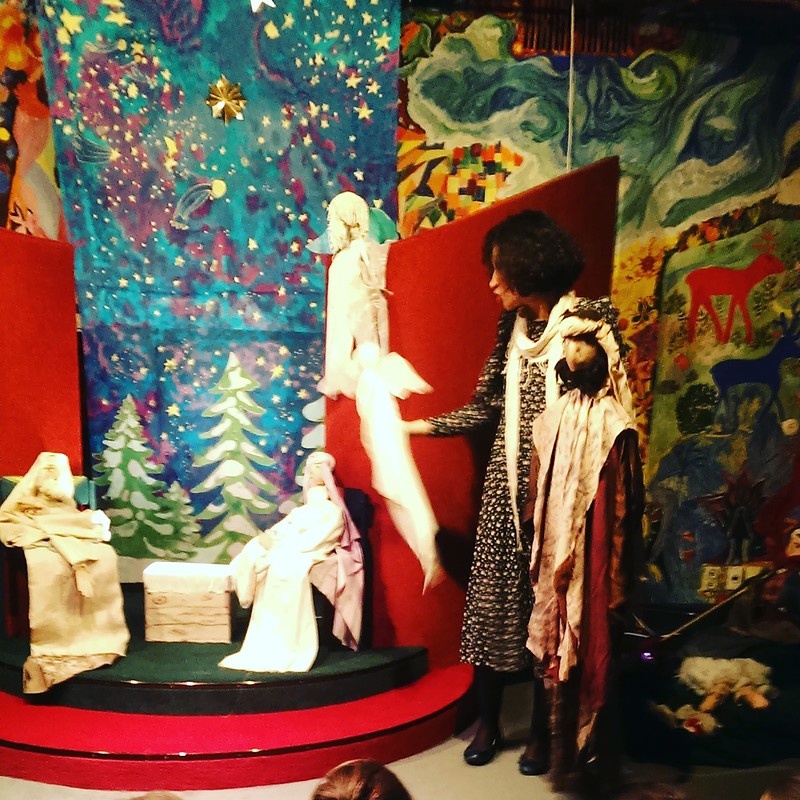 РГДБ, Студия Сказок
В среду мы с Варей доехали до Российской Государственной Детской Библиотеки Я не перепутала время и мы наконец то попали на Студию Сказок…