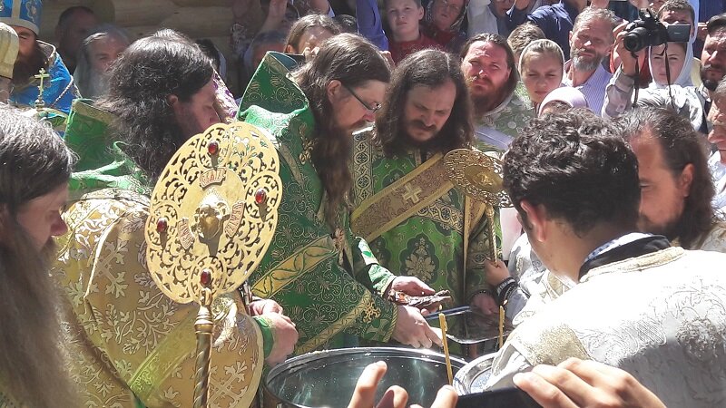 Чин омовения мощей на престольный праздник в монастыре преподобного Паисия Великого. 2 июля 2017 года