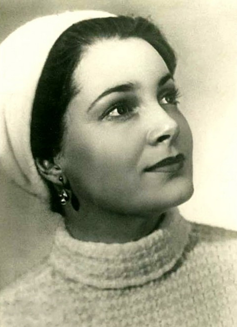 Фото Элины Быстрицкой