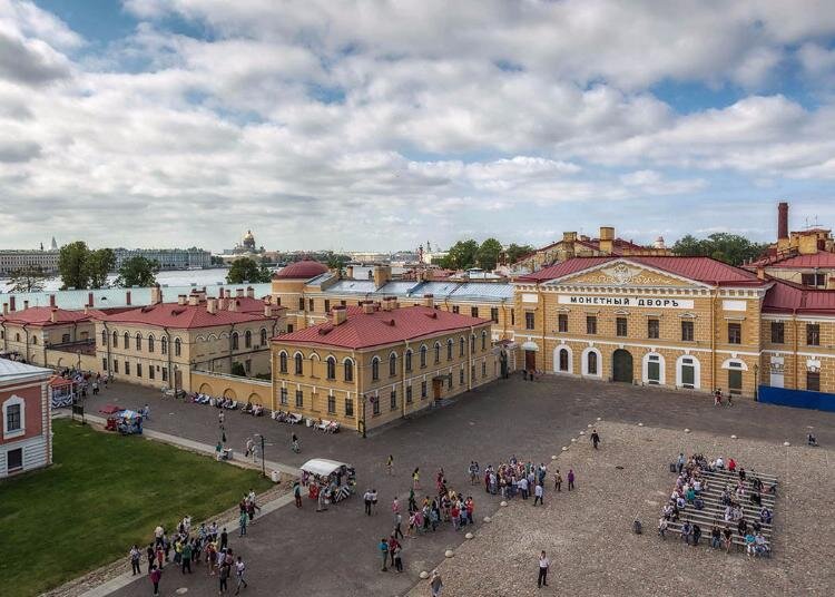 Поселок монетный гостиный двор