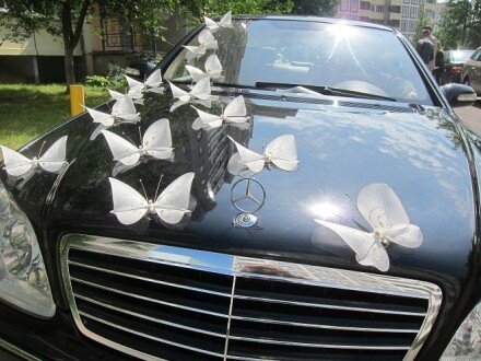 Как украсить автомобиль на свадьбу?