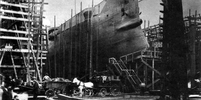 «Варяг» на филадельфийской верфи, 1899 (фото: Военно-морской флот России)