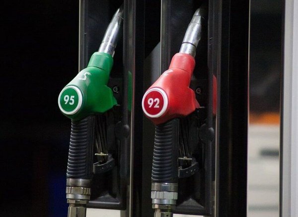 источник: https://zen.yandex.ru/media/rudorogi/chto-budet-esli-vmesto-92go-benzina-zalit-95i-5b348ef138ac4100aa56bb3b