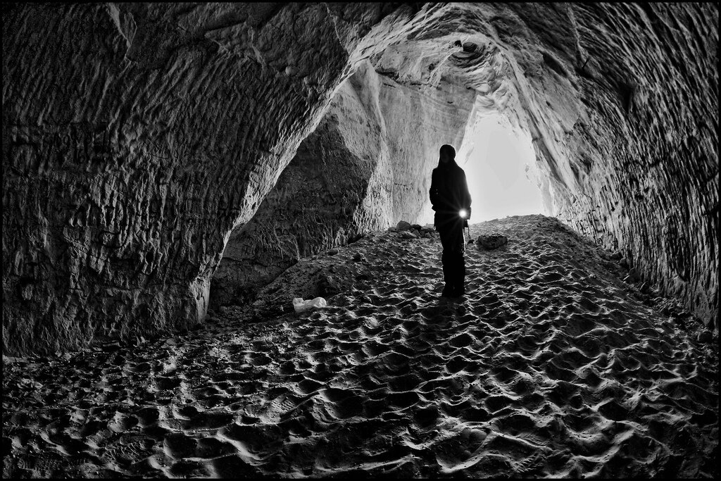 Метафорическое значение пещеры