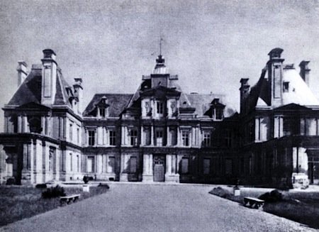 Франсуа Мансар. Дворец Мезон-Лаффит близ Парижа. 1642 - 1650. Главный фасад