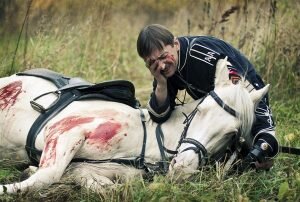 Когда я слышу, что психопаты «бессовестные сволочи», меня коробит. Меня вообще коробит это разделение на «нас» и «них» как на «хороших и плохих». Вроде как мы все в белом пальто, а они порождения зла.