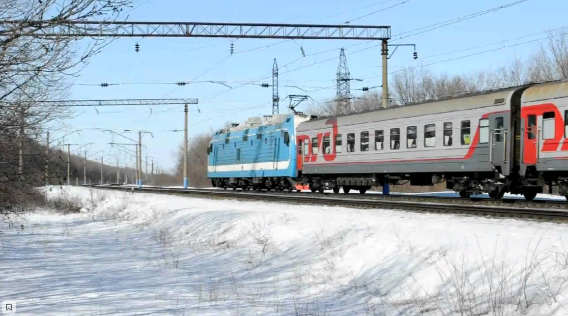 Поезд №62 "Москва-Нальчик" (фото с i.ytimg.com)