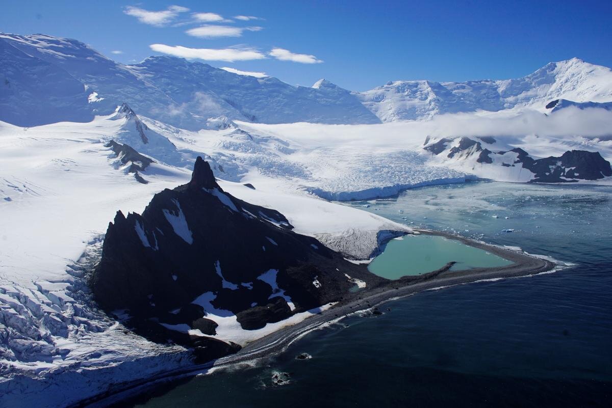 Ледник Шеклтона в Антарктиде
