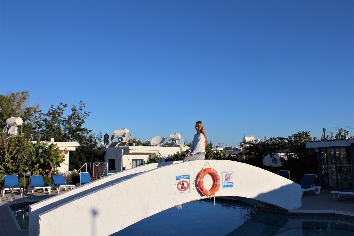                                                                     Flokkas Hotel Apartments