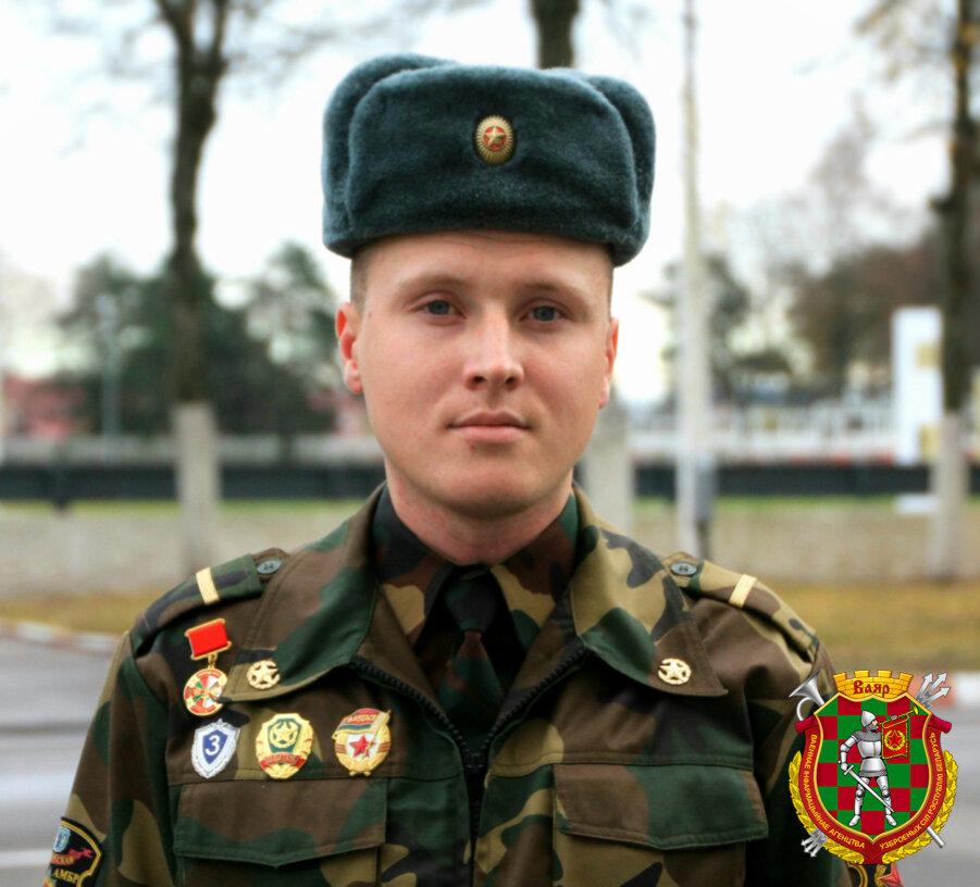 Младший сержант военный. Старший сержант в армии РФ. Младший сержант вс РФ. Ефрейтор. Мл сержант.