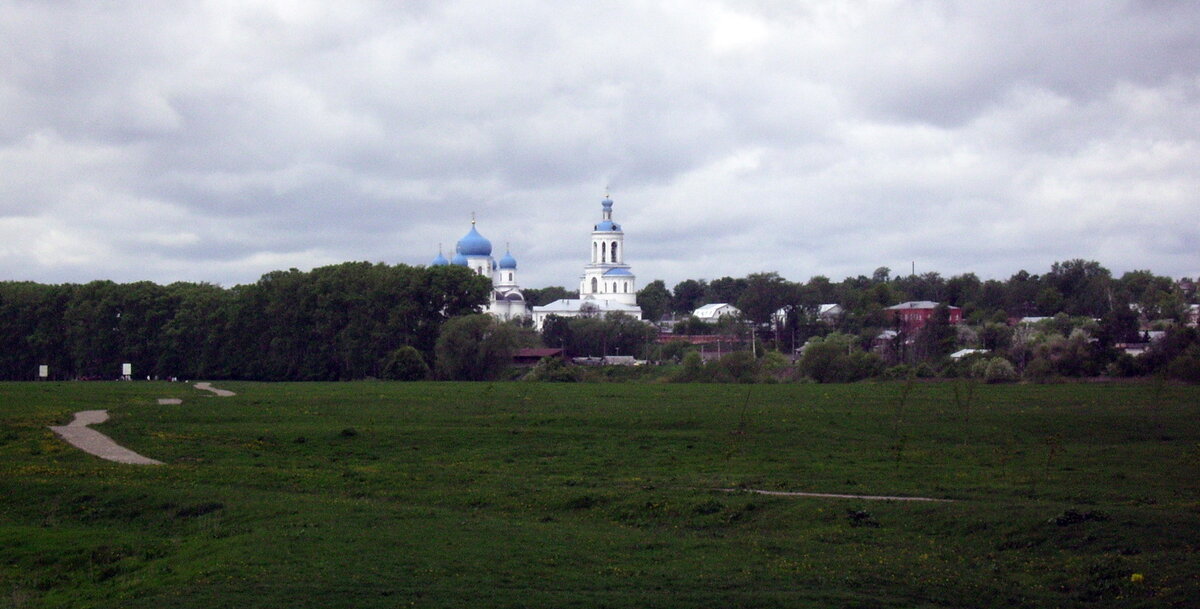 Свято Боголюбский женский монастырь. (Все фотографии сделаны автором).